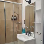 Guest - R&m Bed & Breakfast Paris