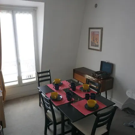 Guest - R&m Nocleg ze śniadaniem 4*
