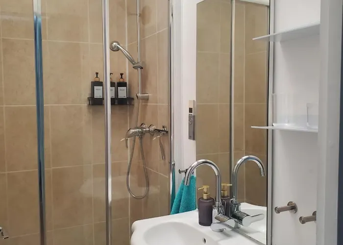 Guest - R&m Bed & Breakfast Paříž