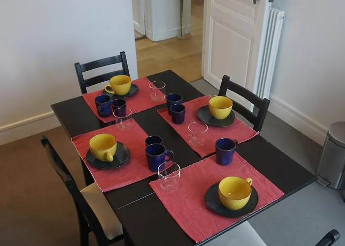 Bed & Breakfast Guest - R&m 4*